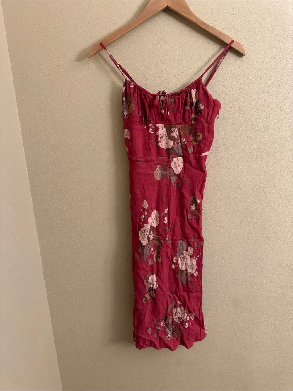 Aritzia Wilfred red floral midi dress size 0 feminine floral party event